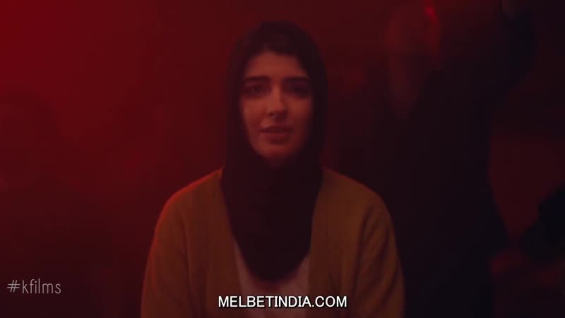 Une fille musulmane pakistanaise en hijab se fait baiser nue dans une scène de film américaine topless muslimah sexe nu (arabe turc égyptien chaud)