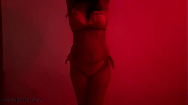 La calda ragazza desi del bar seduce come una dea e lecca la mia sborra - POV