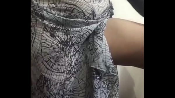 Teen Girl dễ thương khoe dáng gợi cảm