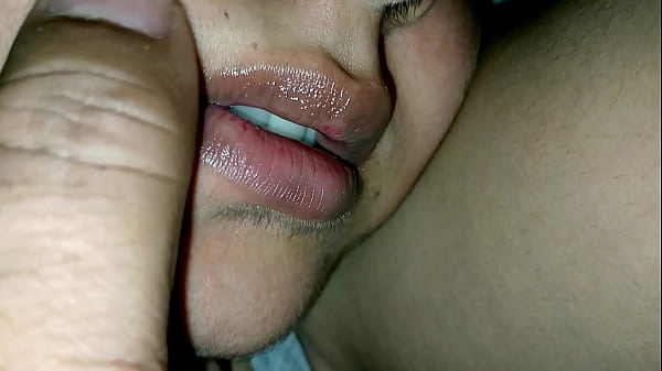 爸爸为了满足我的性欲而将新婚继母带回家