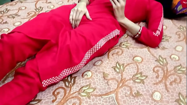 苗条女孩他妈的房客完整电影印地语音频 chudai