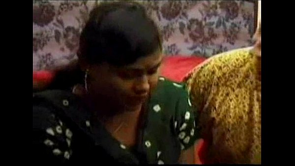 Ragazza desi scopata da un vecchio bianco